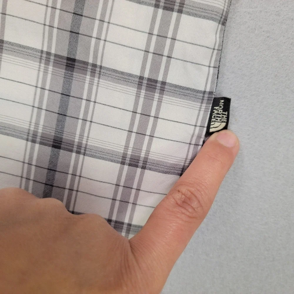 Men's The North Face Plaid Vented Button Down Shirt,‎ White/Grey, XL, Preowned